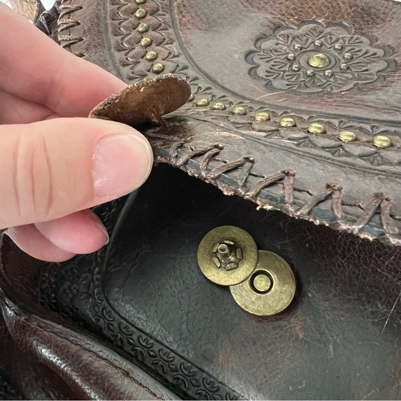 Patricia Nash Beaumont Flap Brown Crossbody Vintage Distressed Leather *READ - Picture 6 of 15